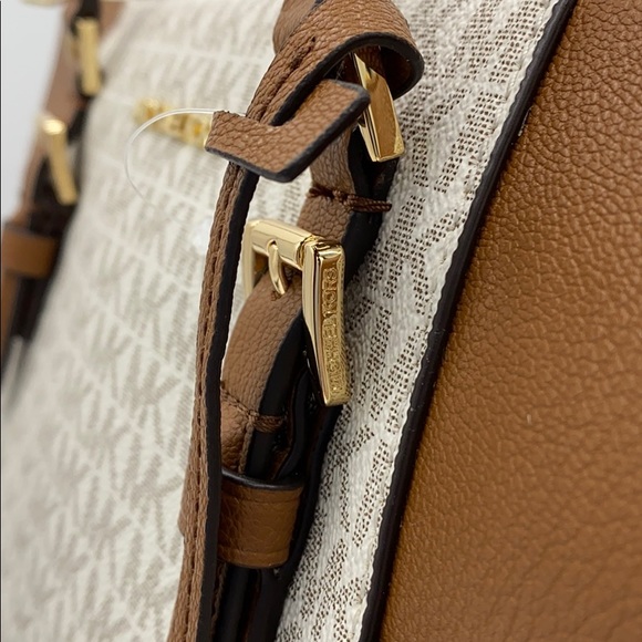 MICHAEL KORS CHARLOTTE LARGE TOP ZIP TOTE VANILLA - Picture 9 of 16